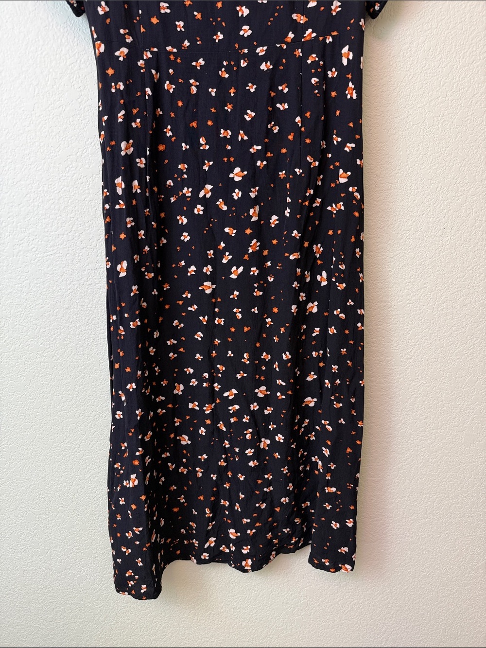 Sanctuary Black Floral Puff-Sleeve Midi Dress Size 8 - Picture 6 of 11